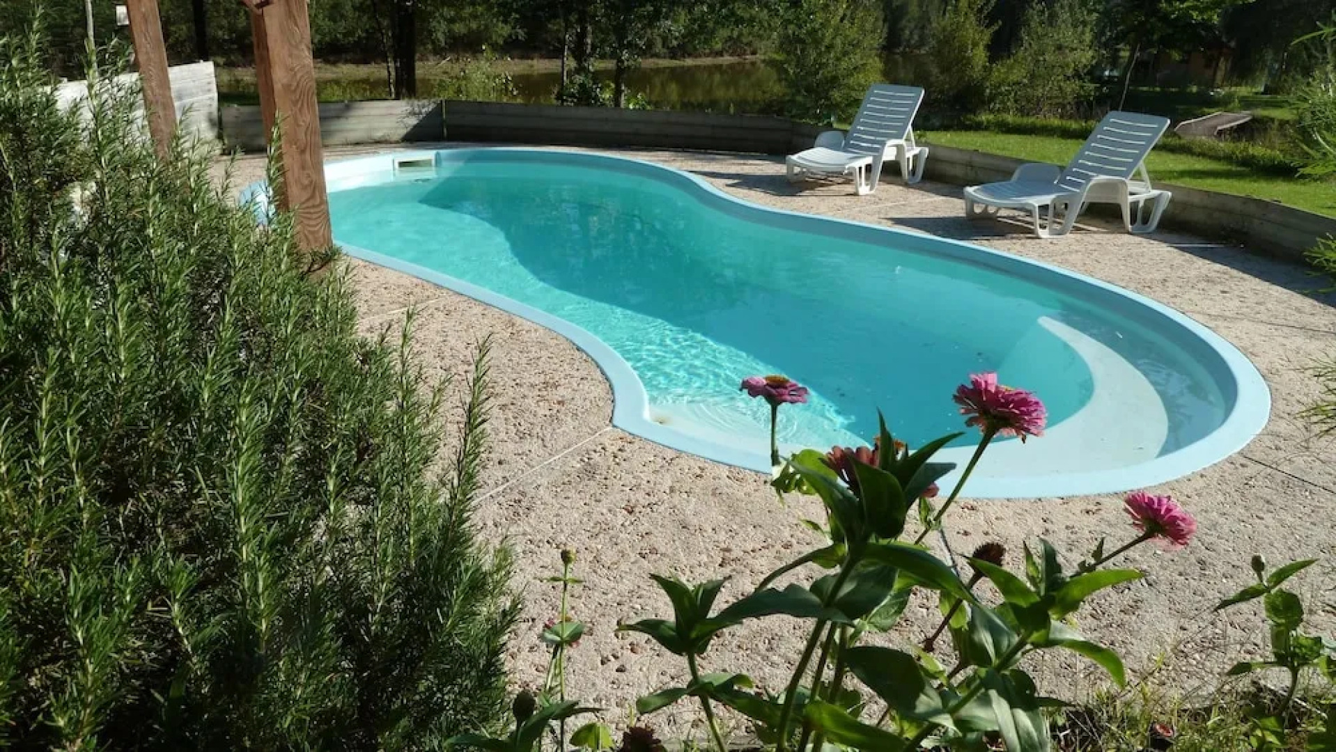 Villa With 2 Bedrooms in Saint-laurent-des-hommes, With Wonderful Lake