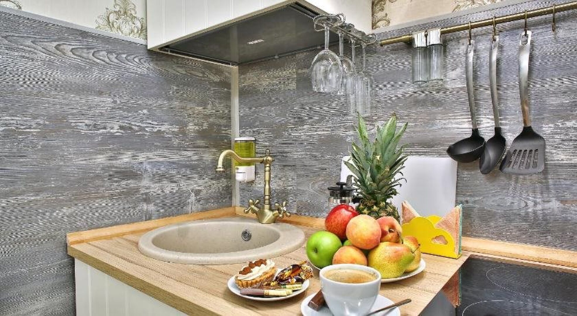 Ariya on Rimskogo-Korsakova Hotel