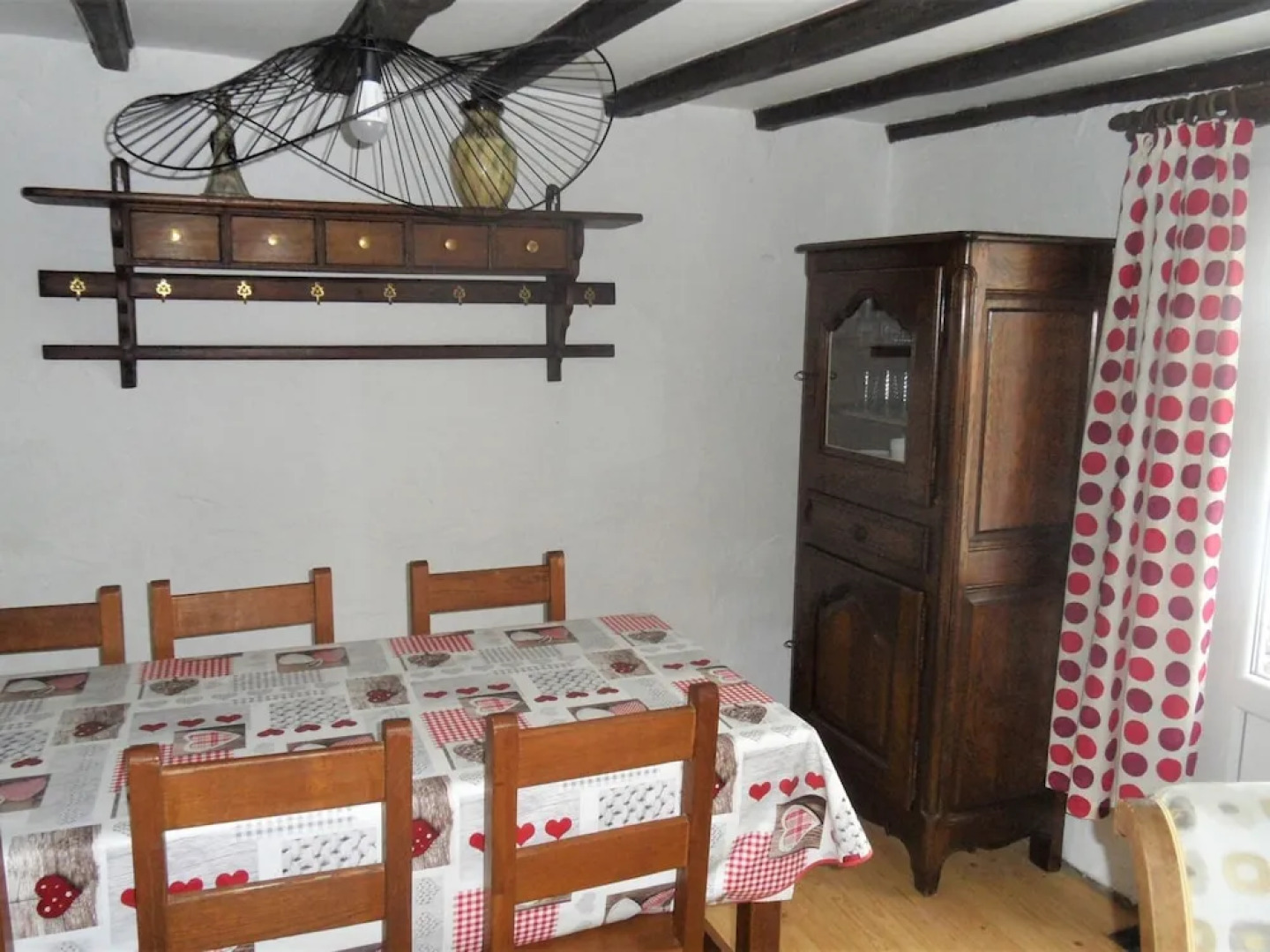 Cozy Cottage in Han-sur-Lesse near Forest