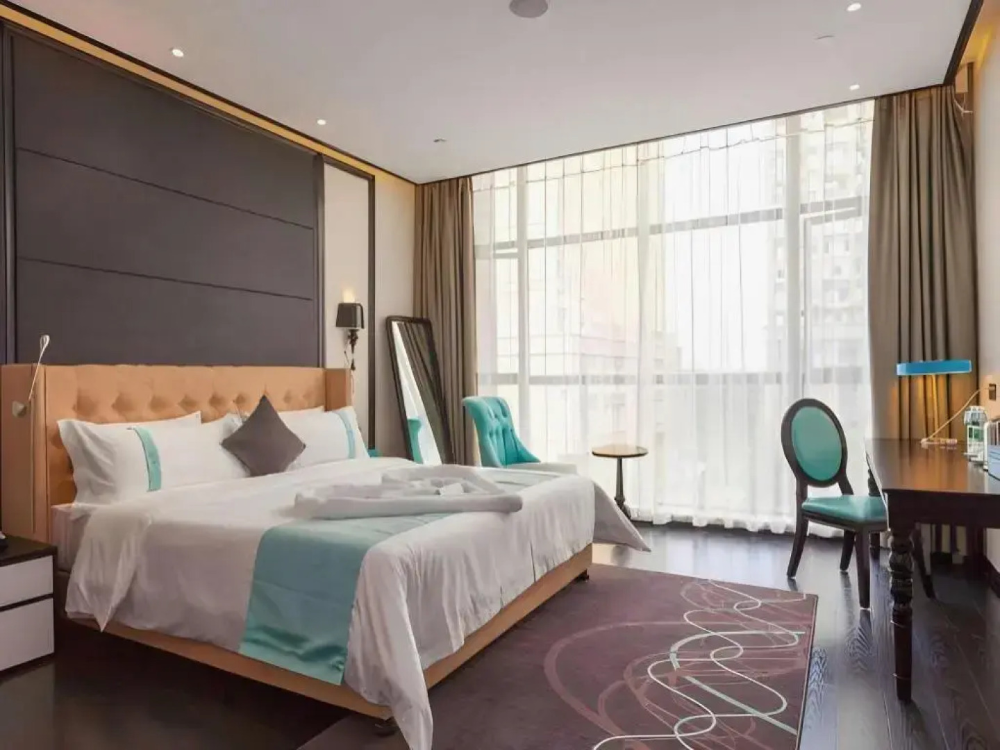 Xana Hotelle Chengdu Railway East Station West Square