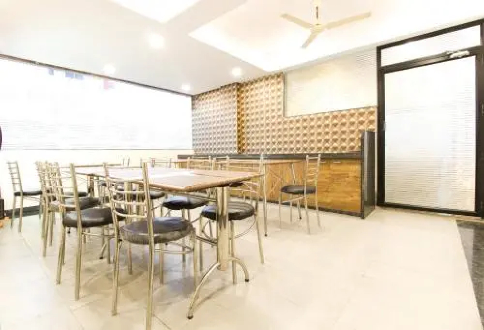 Hotel Star Zest House