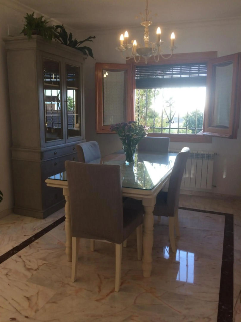 Bonita casa en Barrio de Monachil