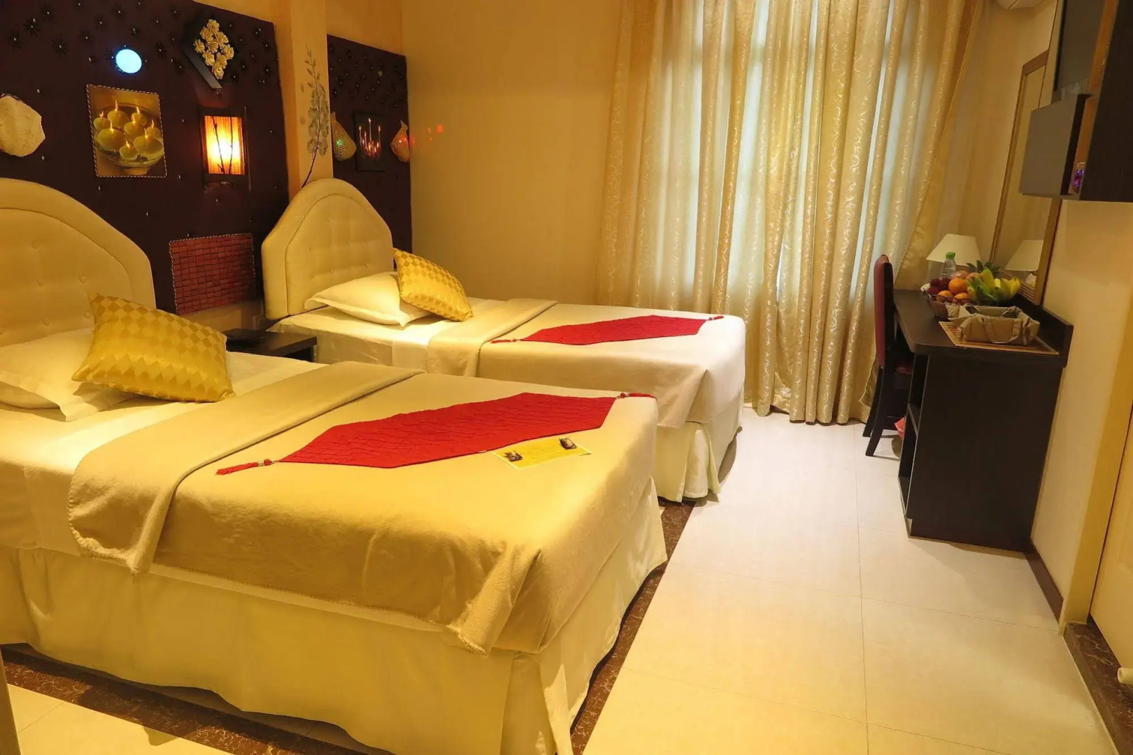 Le Vieux Nice Inn