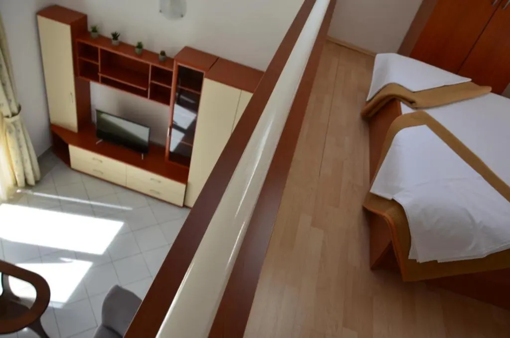 Apartments Pirovcanka