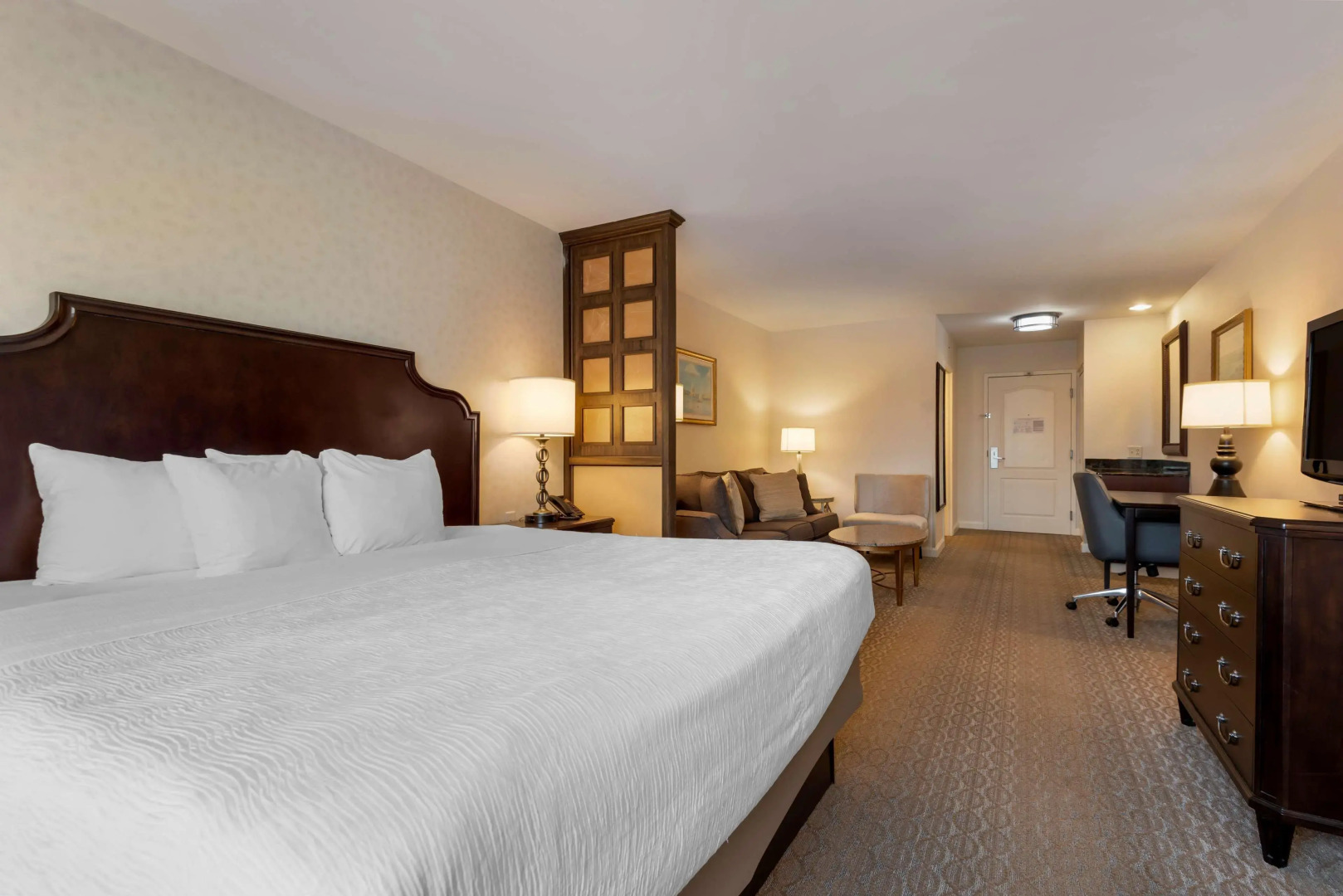 Best Western Plus Vineyard Inn & Suites