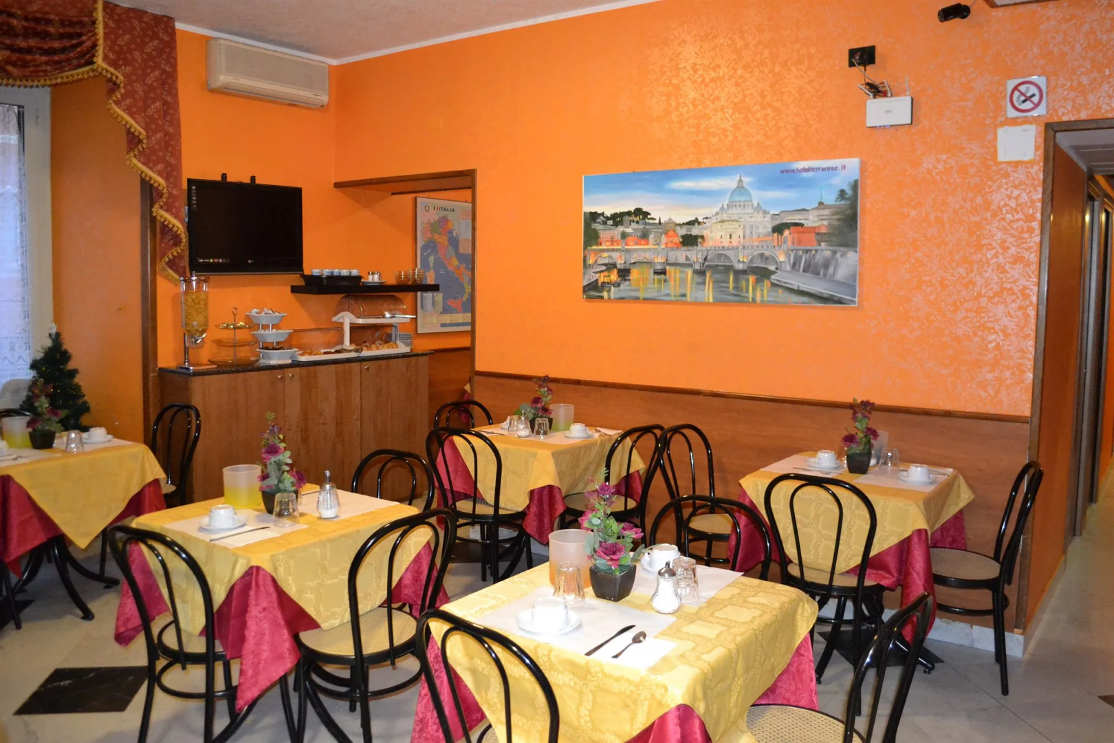 Hotel Ferrarese Roma