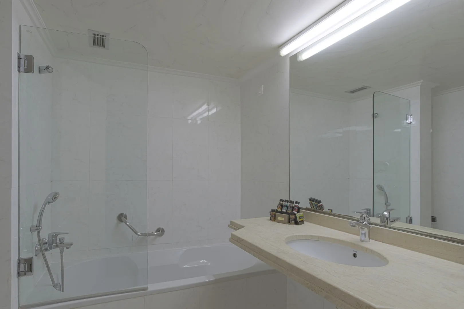 Corfu Holiday Palace Hotel