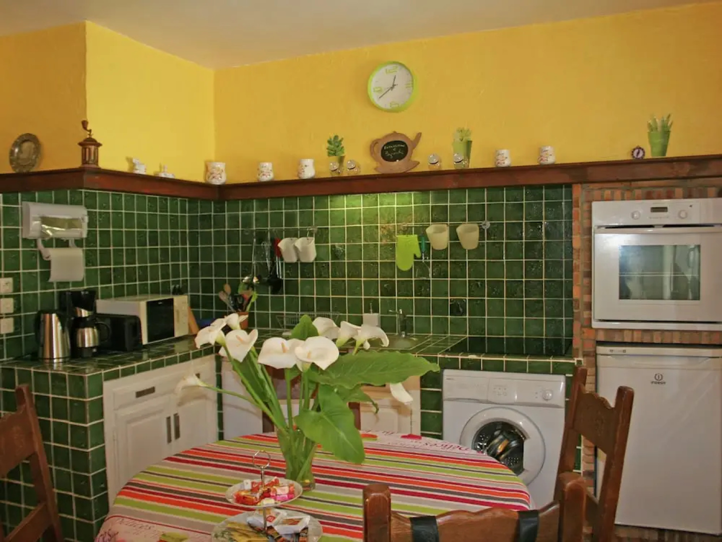 Large Villa With Private Swimming Pool and Beautiful Garden, Beaches at 15 km