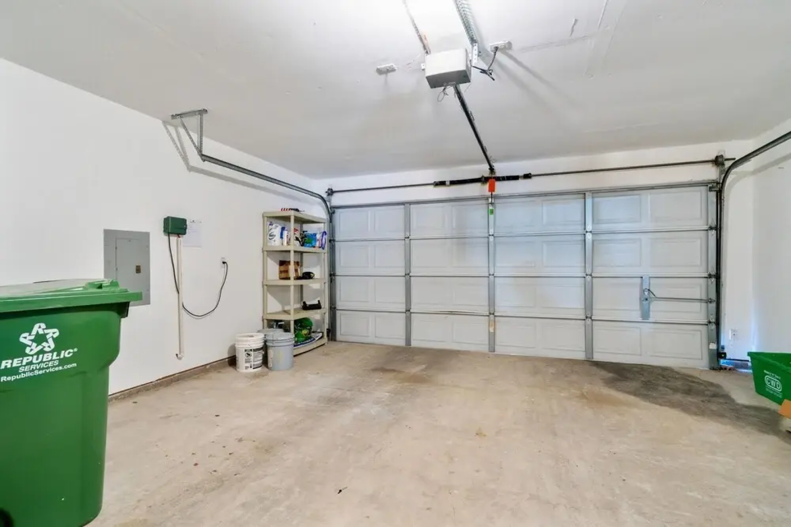 Centrally Located 3-bedroom and 2-bath The Colony Home With Great North Dallas Access 3 Home by Redawning