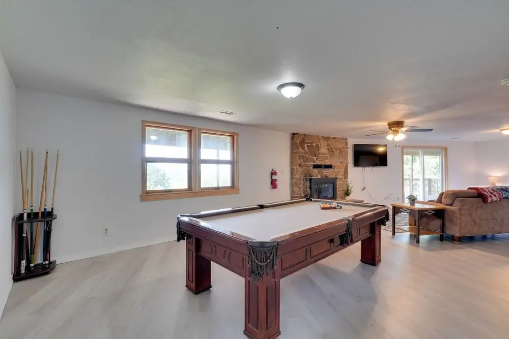 Eureka Springs Gem: 2 Decks, Mtn + Lake Views