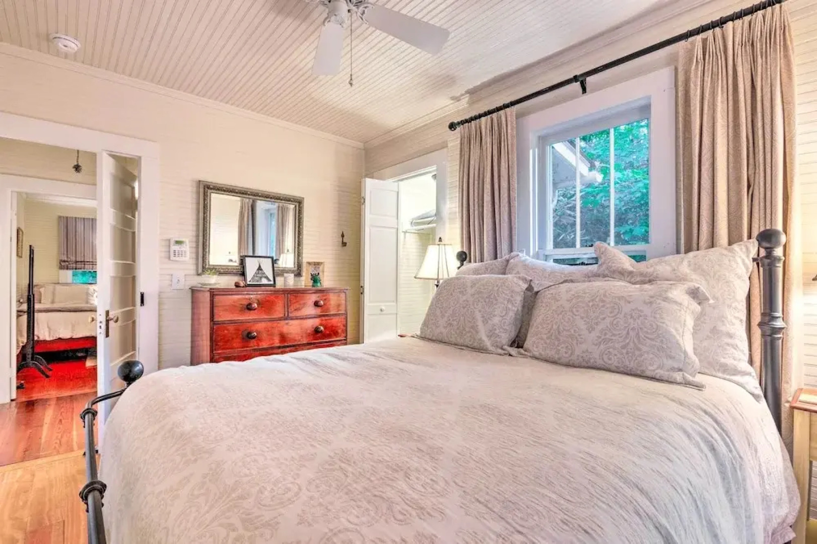 Waterfront Home w/ Boat Dock on Mirror Lake!