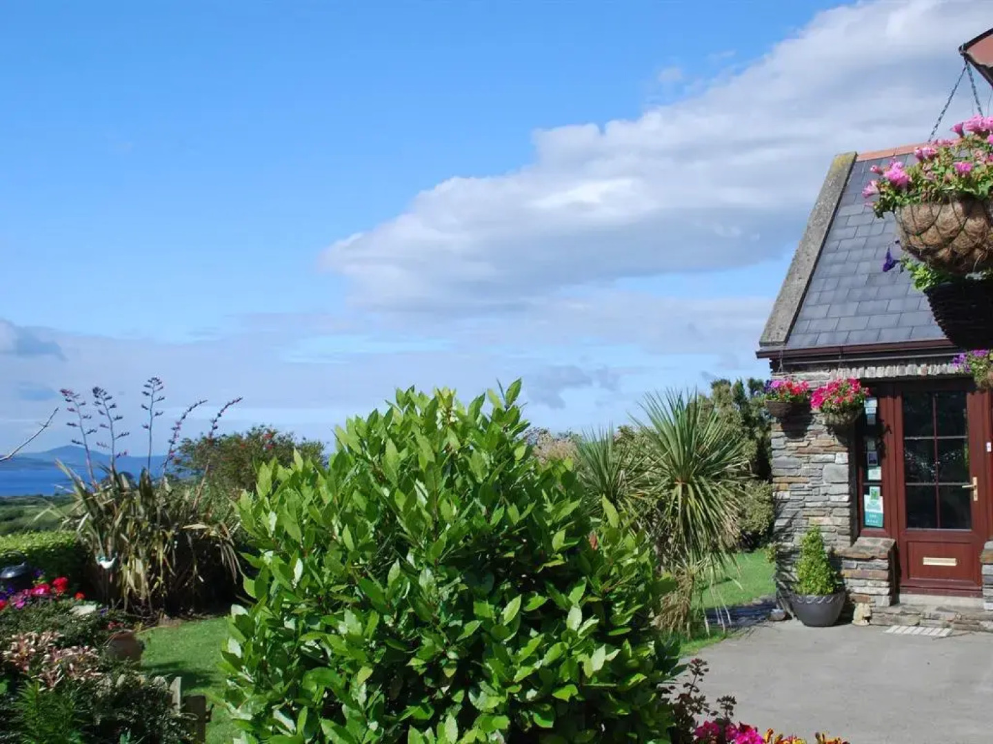 Carbery Cottage Guest Lodge