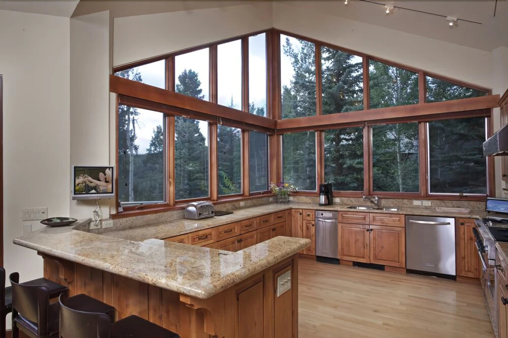 Pine Ridge - 5 Bedrooms Home