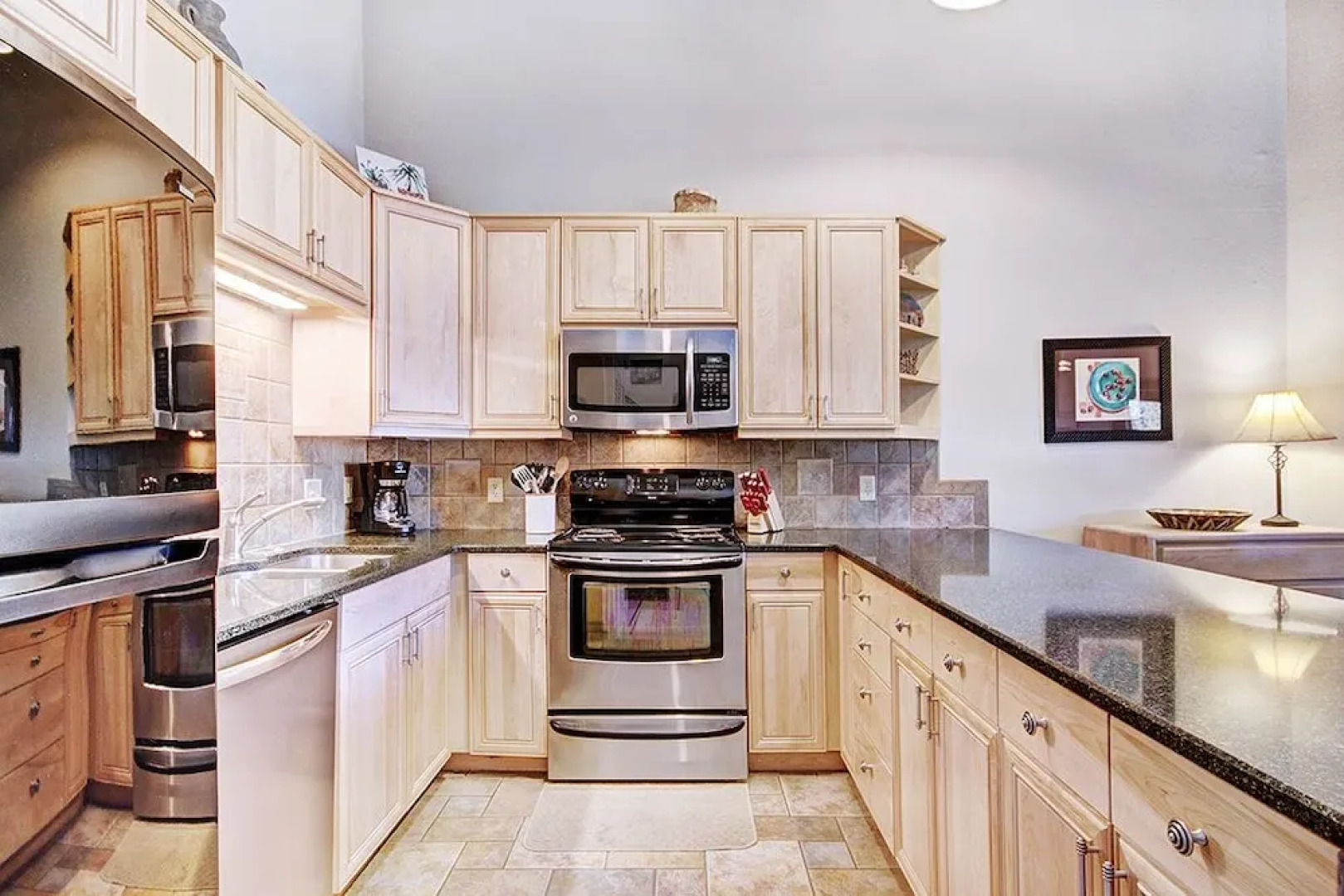 Tyra Summit B3A by RedAwning