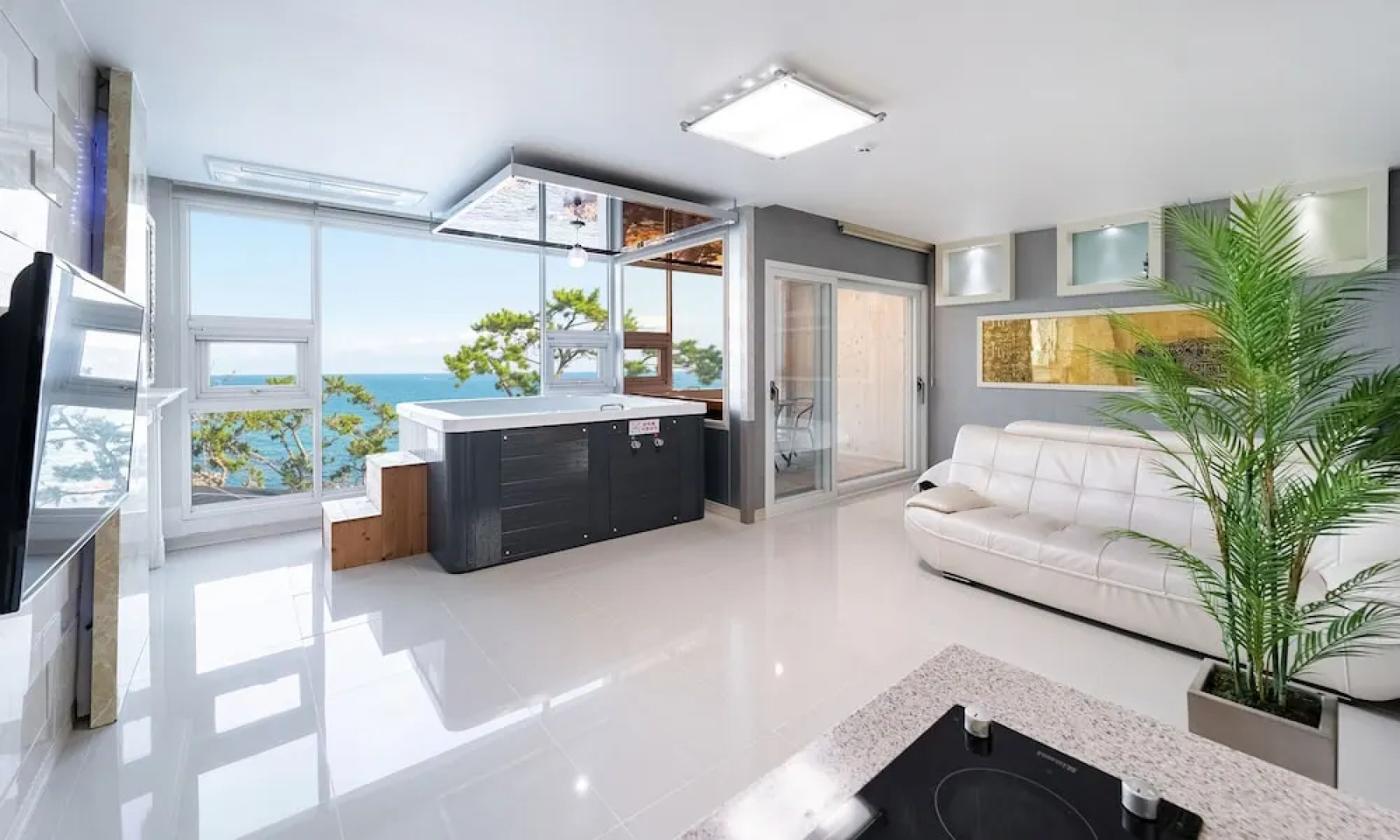 Pinewave Sea & Spa Pension