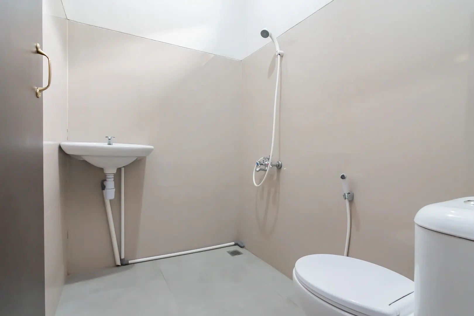 RedDoorz Syariah near Stasiun Cianjur