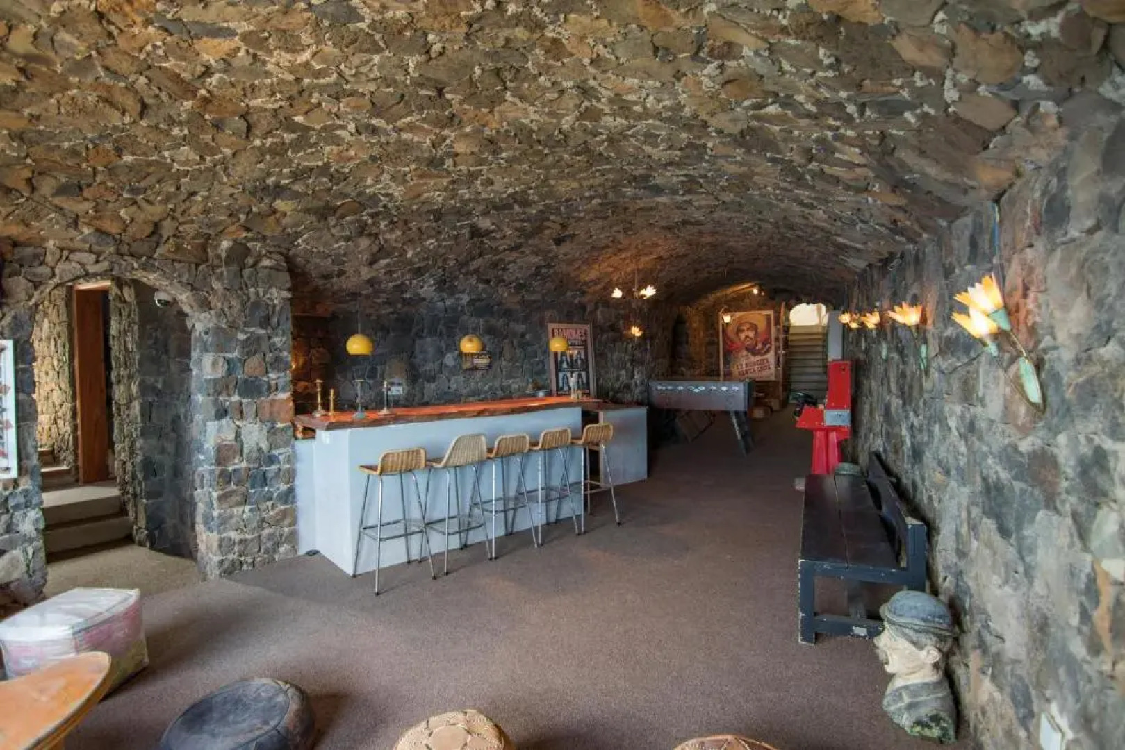 Exclusive Design Villa : 1080 m2, oceanfront, 2 swimming pools.