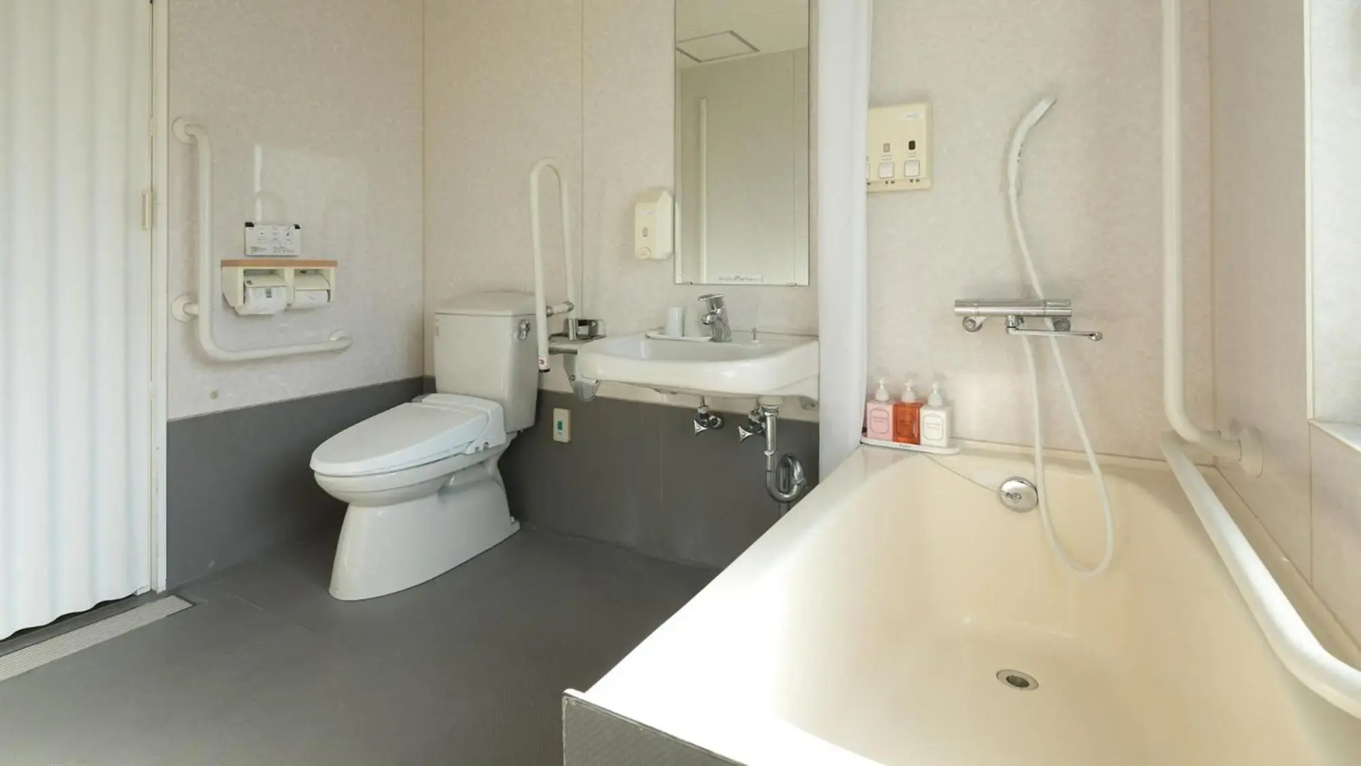 Toyoko Inn Mikawa Anjo Station Shinkansen Minami 1