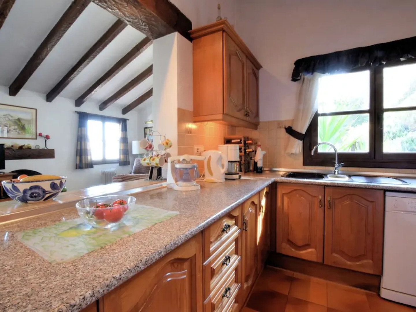 Nice Holiday Home With Private Pool and Beautiful Views of the sea and Mountains