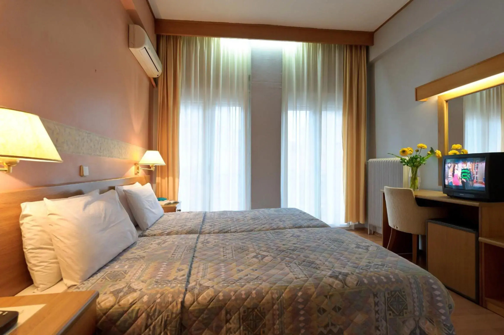 Anesis Hotel