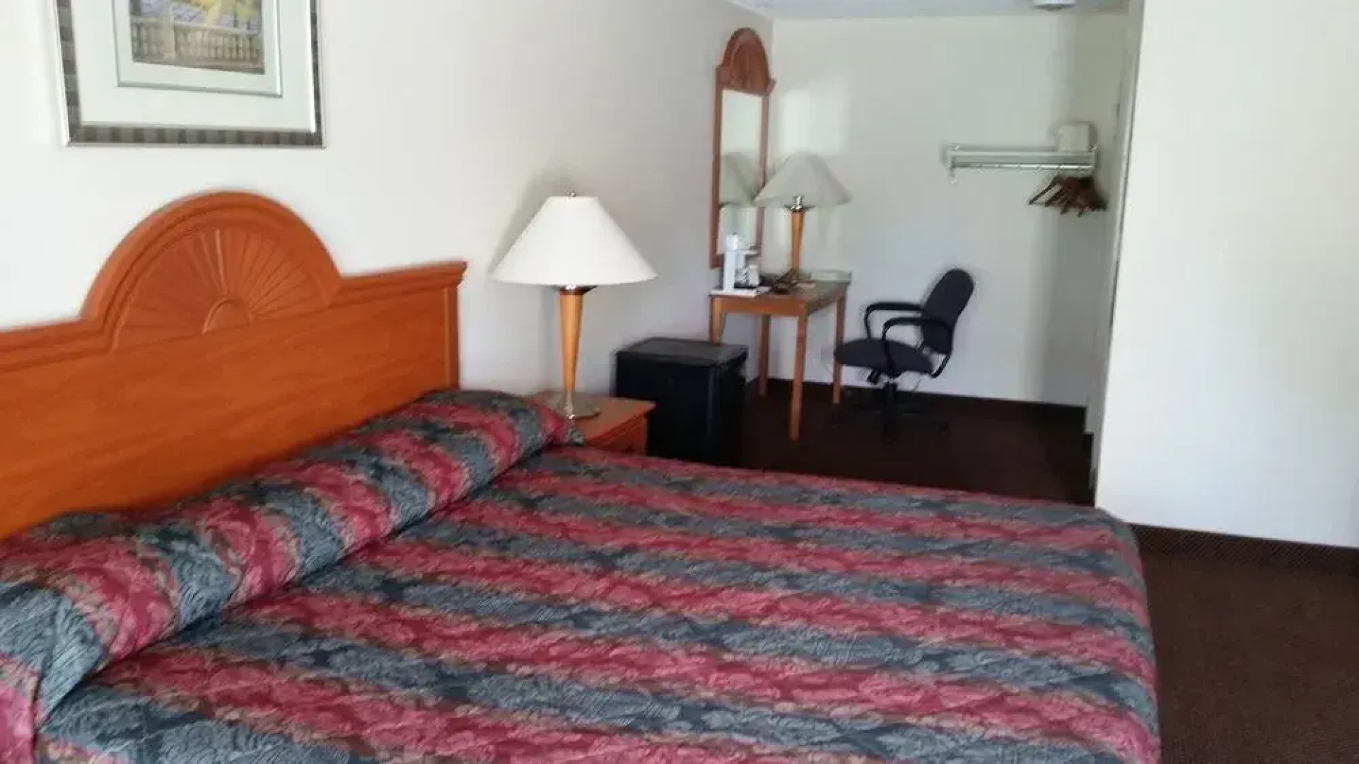 Super 8 Motel - Clarion