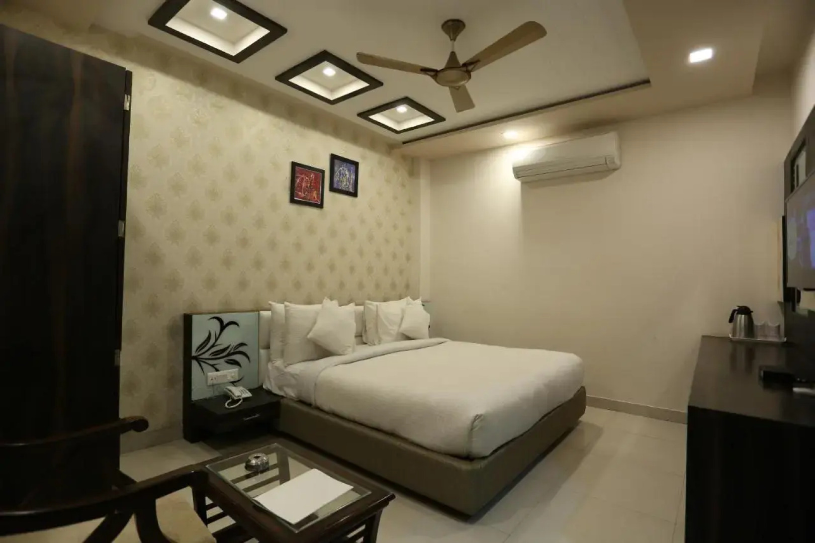 Hotel Ambience Jhansi