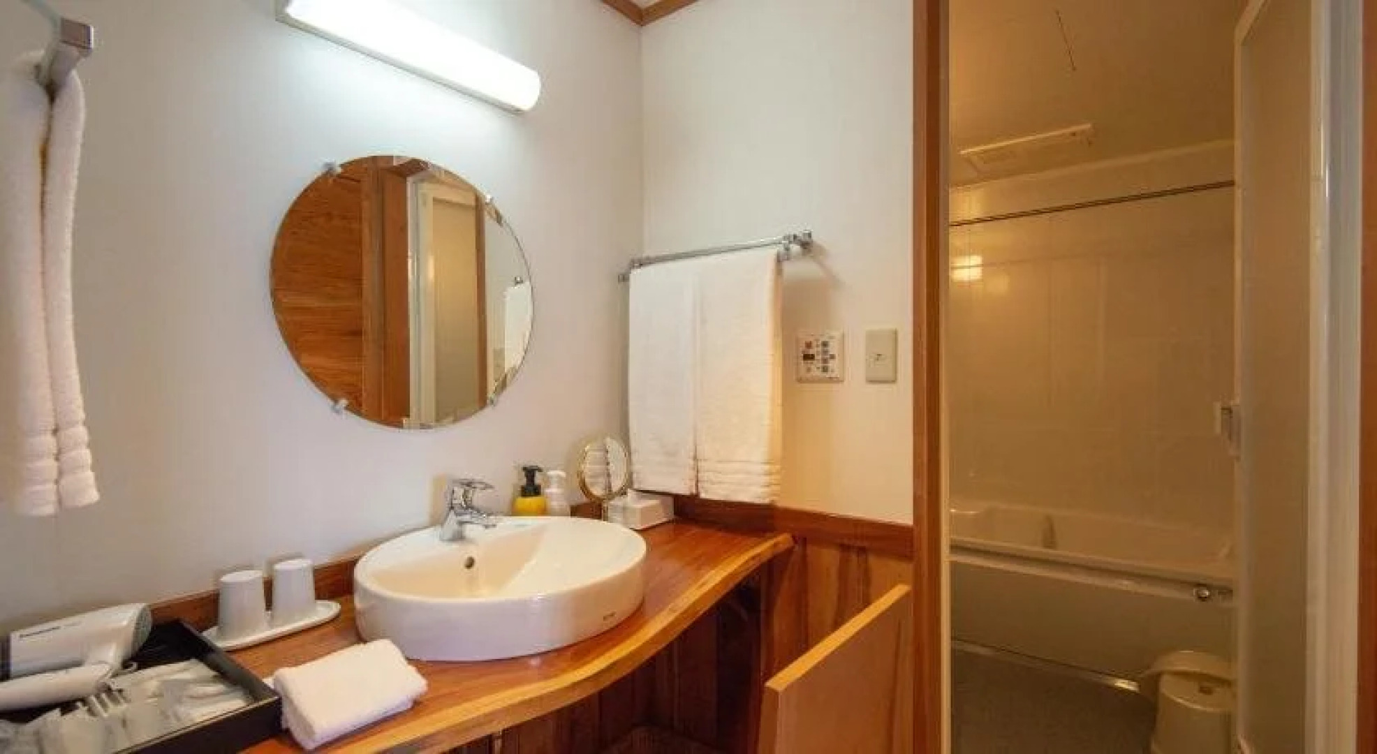 IKI RETREAT by Onko Chishin