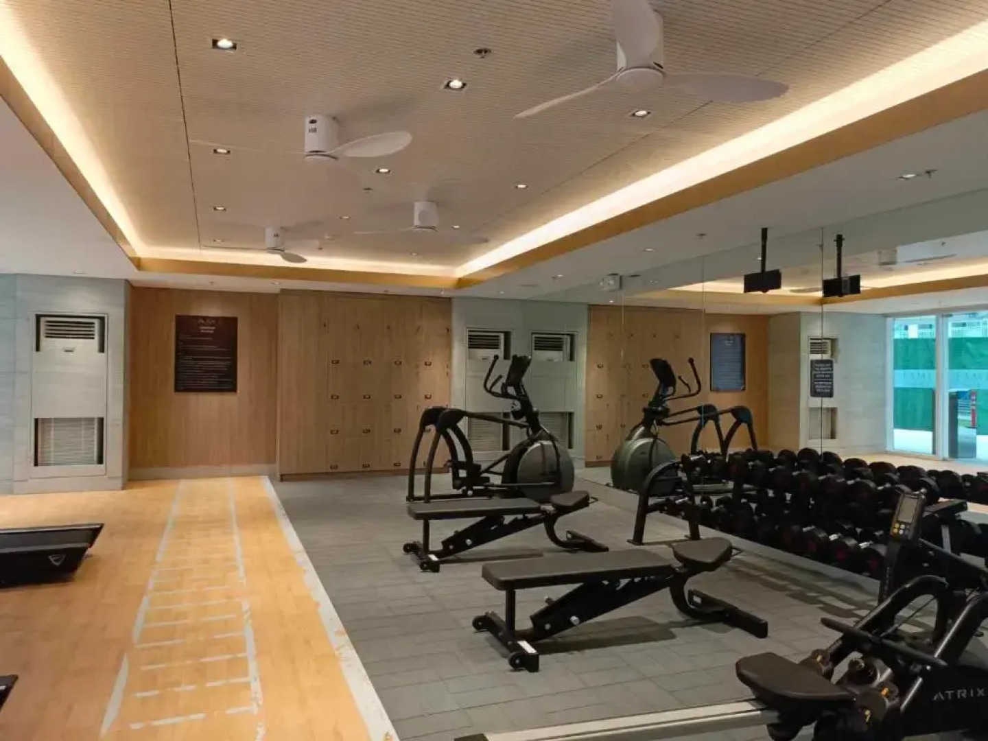 Cozy 1BR with balcony at Fame Residences