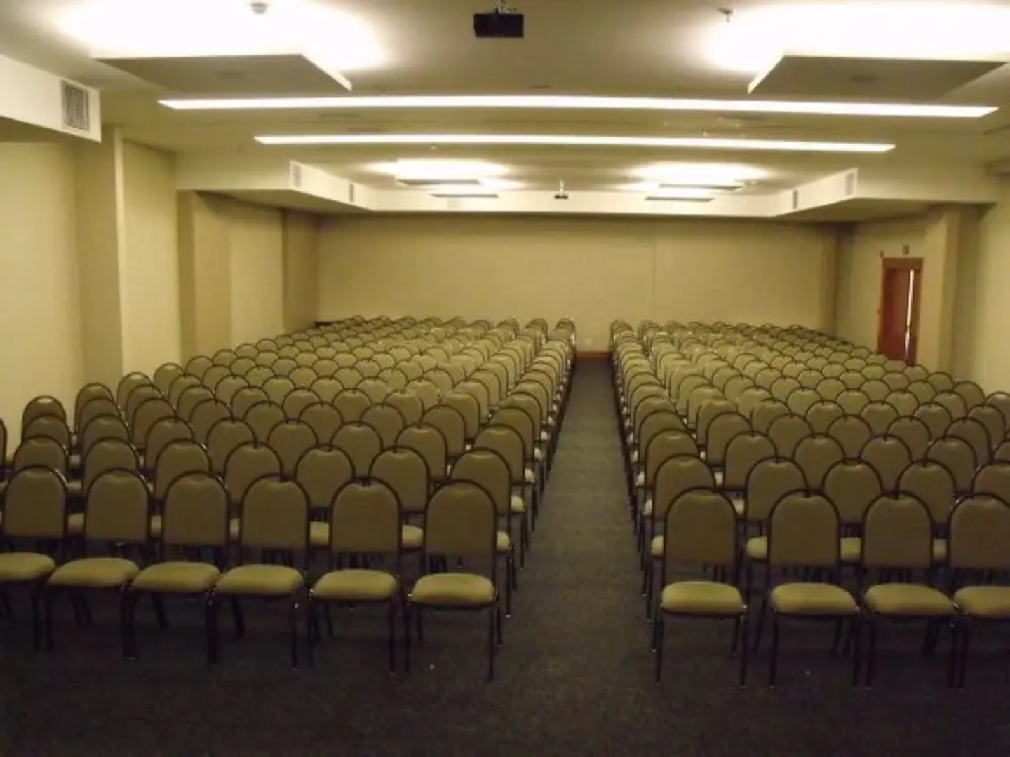 Caesar Business Manaus