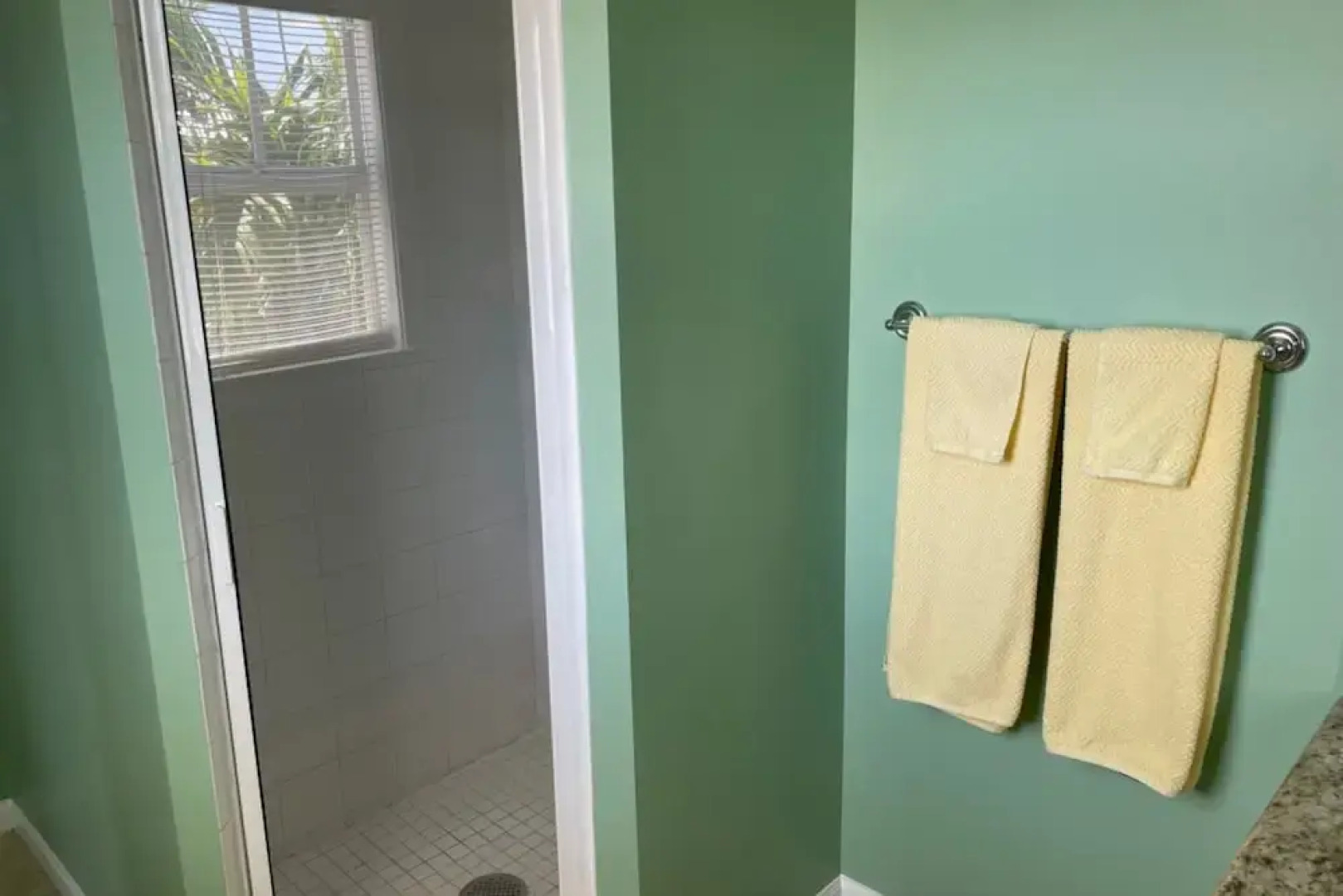 Coral Garden by Avantstay Great Location w/ Balcony & Shared Pool