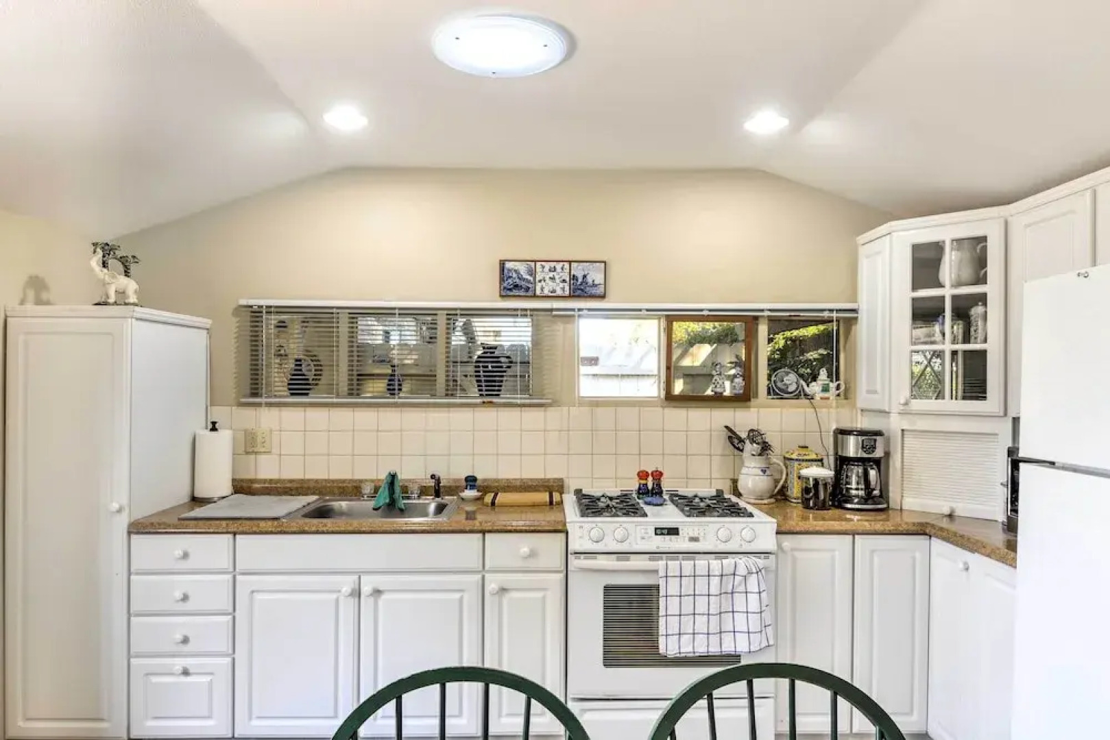 Cozy Arroyo Grande Cottage w/ Patio & Grill!