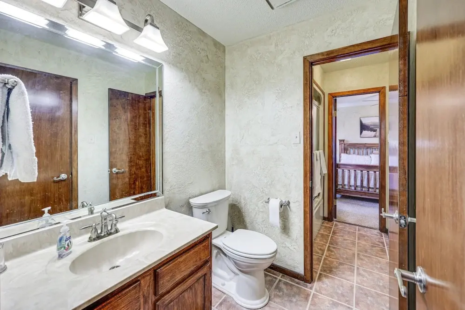 Hot Springs Resort Condo ~ 7 Mi to Bathhouse Row!