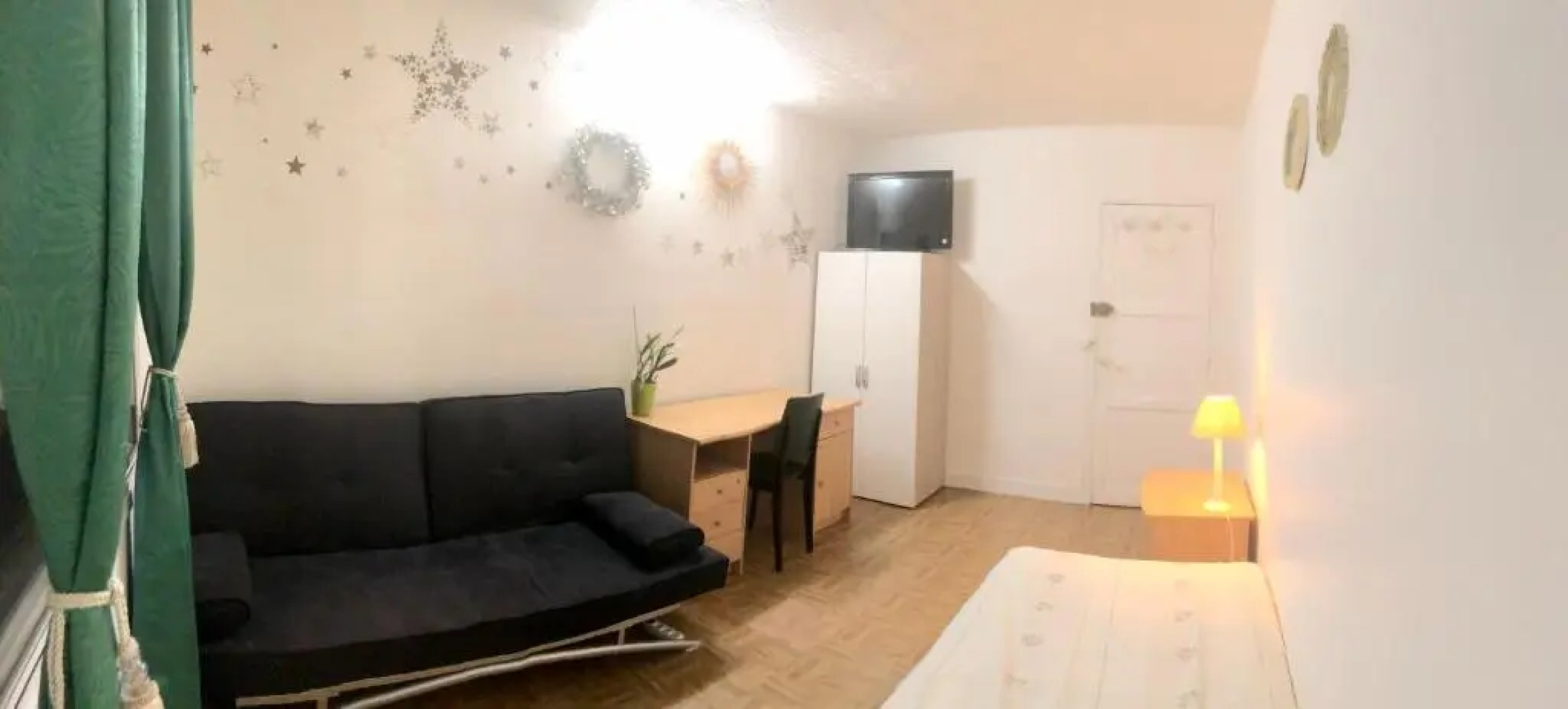 Private room 20 minutes from Eiffel Tower