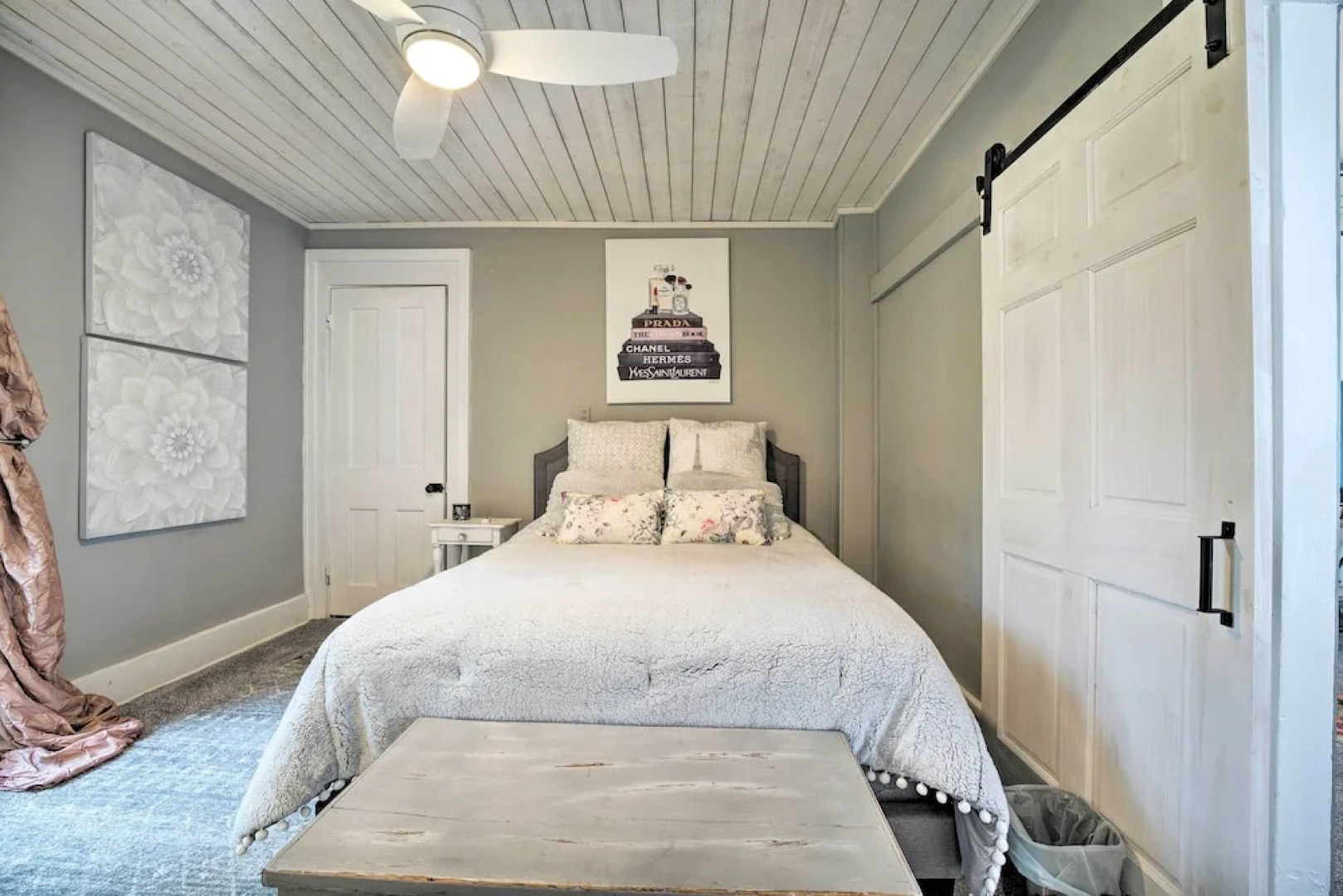 Romantic Apt Near Wineries, Golf & Lake Erie!