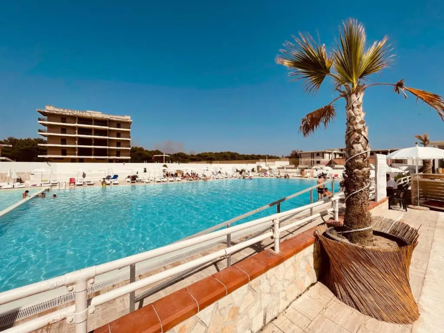 Athena Sea front Apartment, Parking & Pool