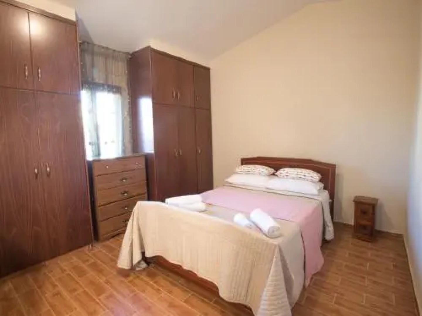 Sunshine Luxury House