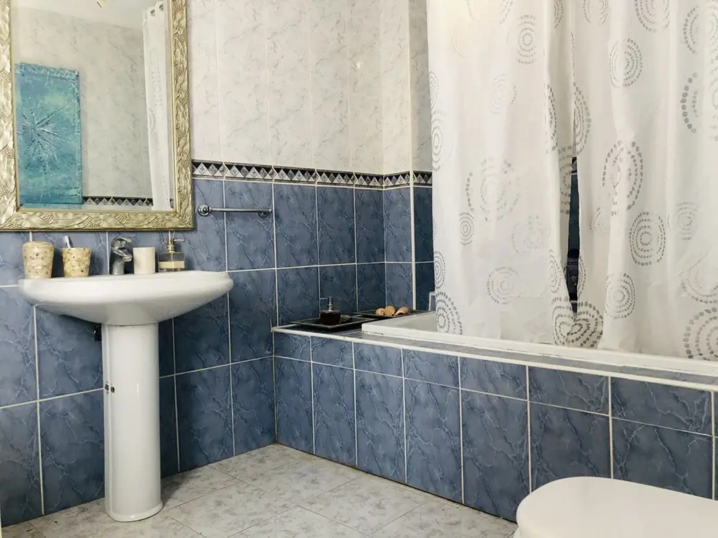 Charming 3-bed House in Guaro, Málaga