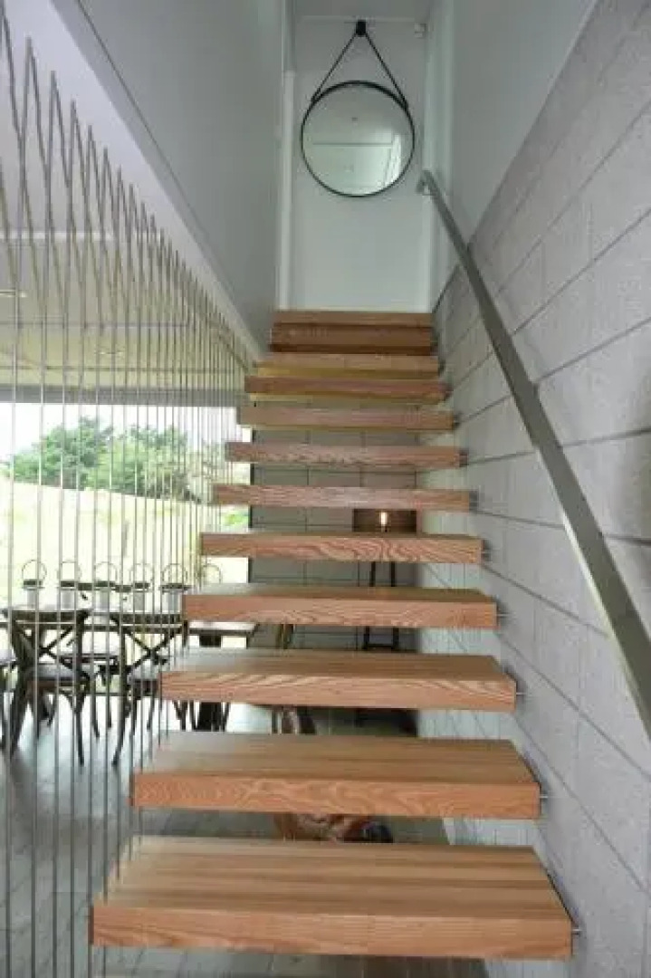 157 Field Way Luxury Lodge