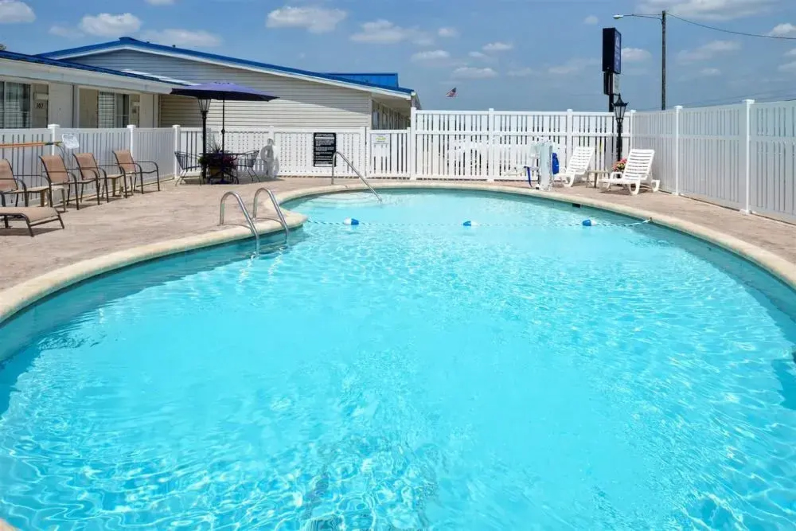 Americas Best Value Inn - St. Clairsville/Wheeling