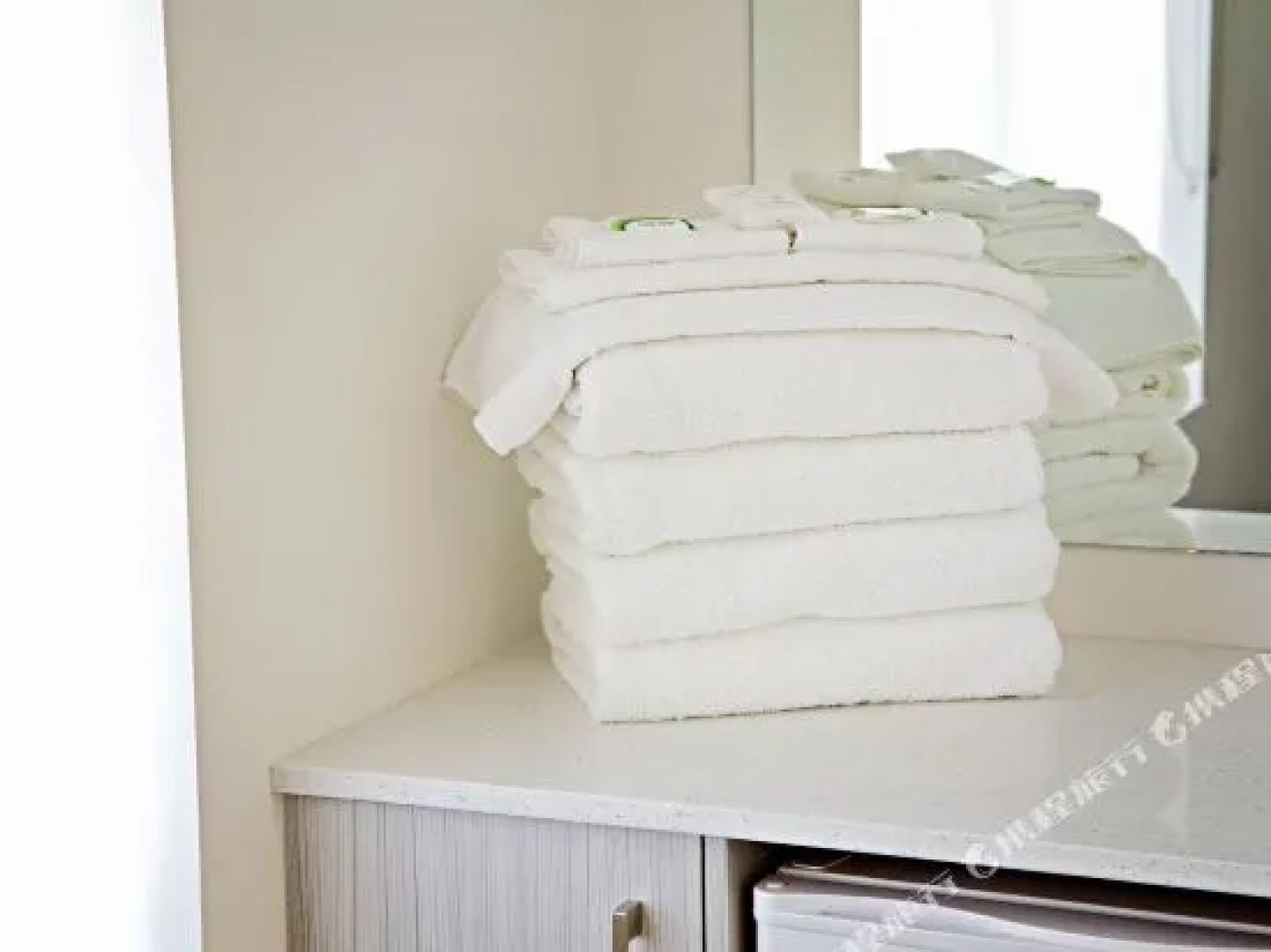 Littomore Hotel & Suites