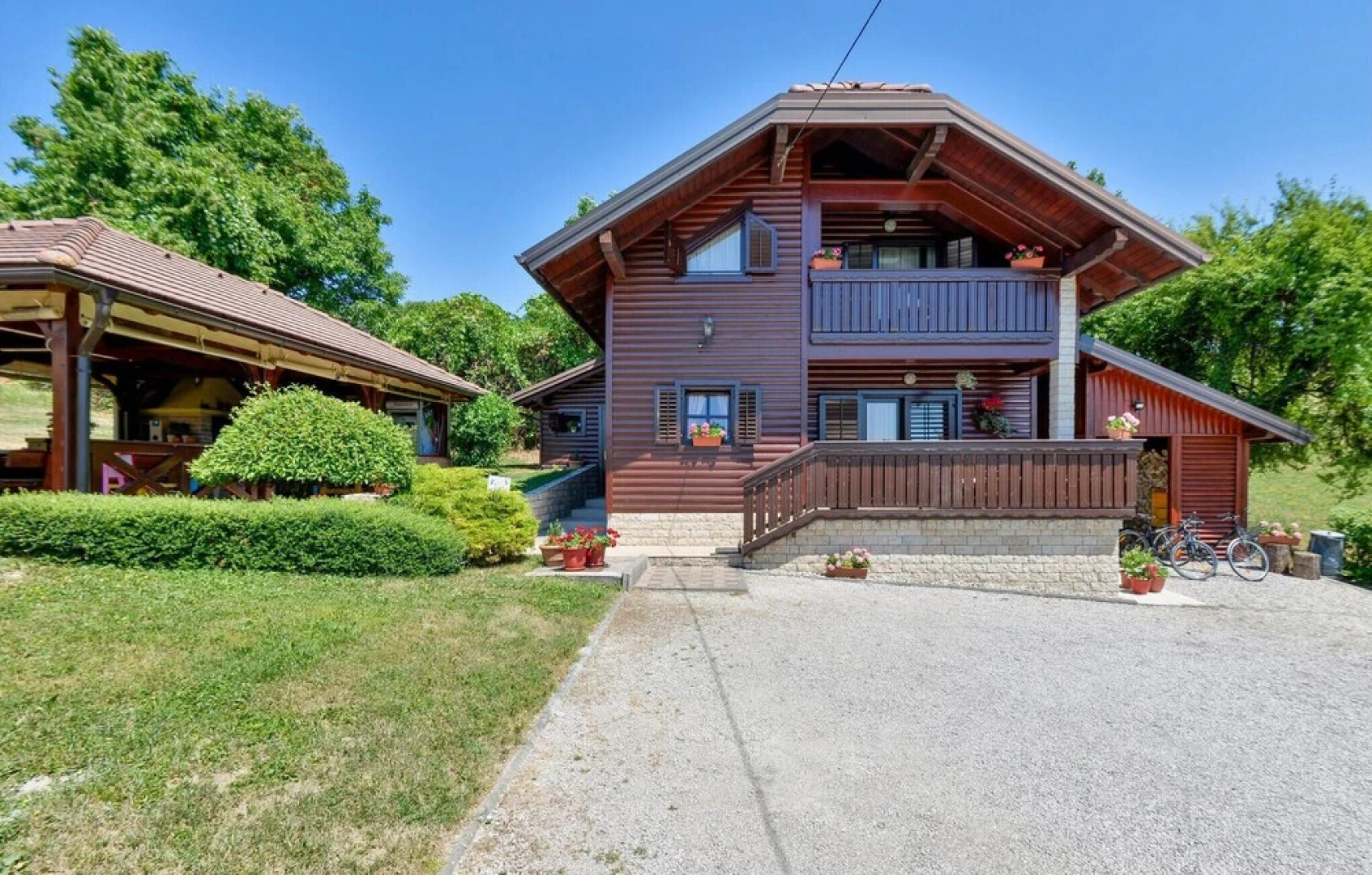 Amazing Home in Gornja Reka With 3 Bedrooms and Wifi