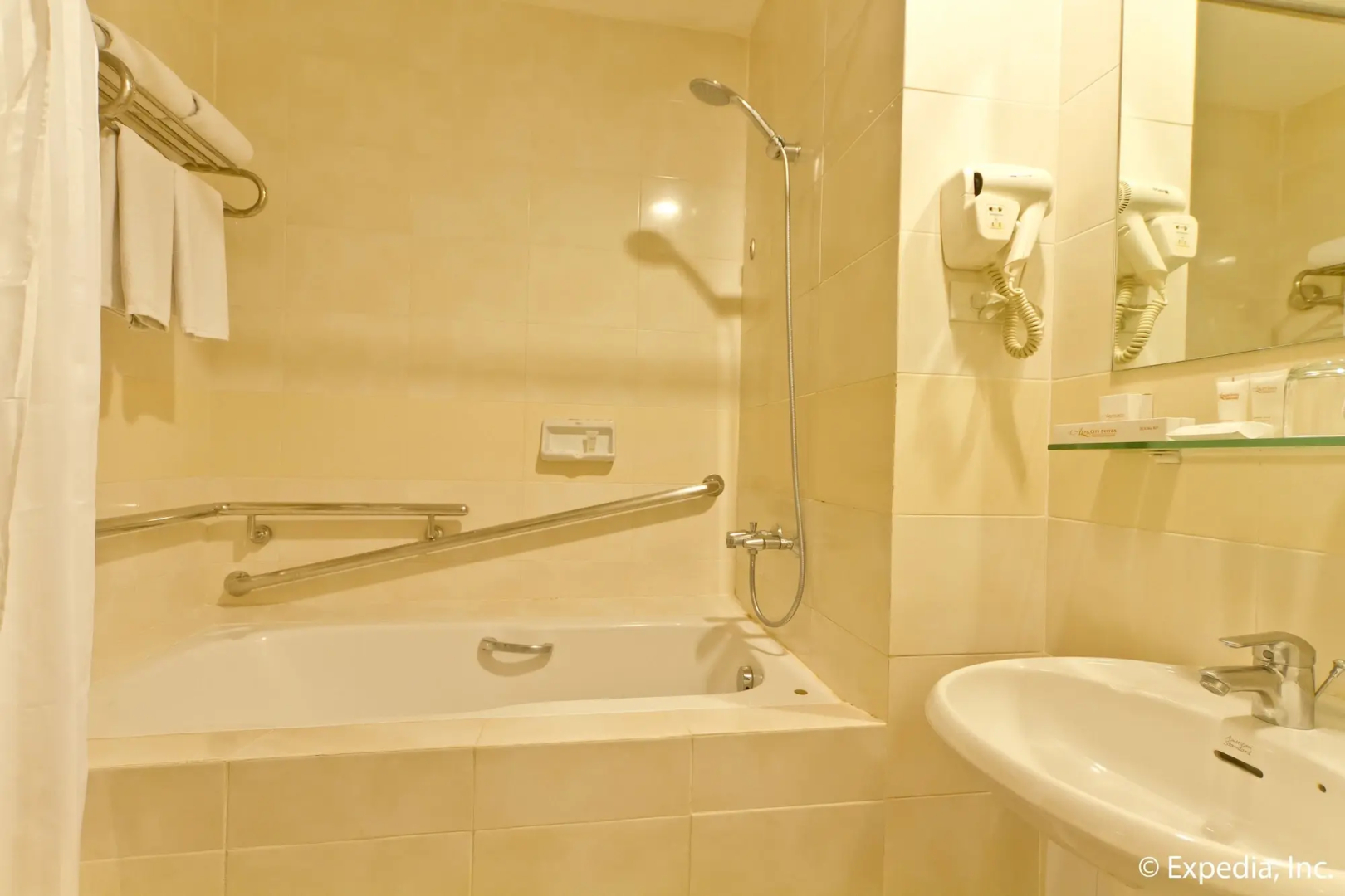Alpa City Suites