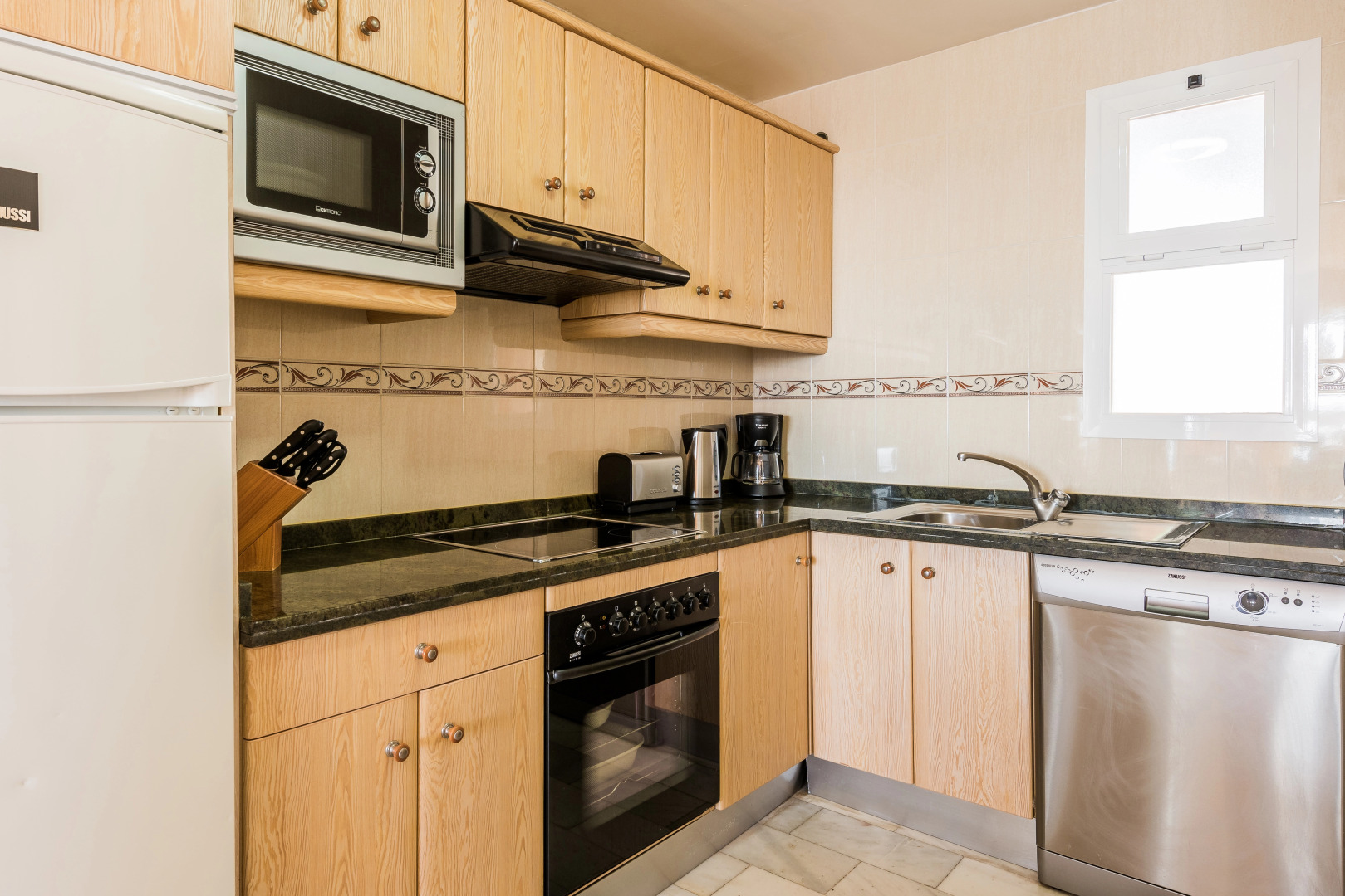 Macdonald Dona Lola Resort