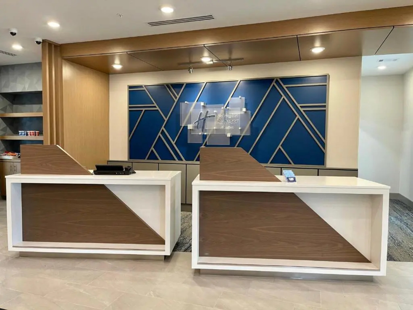 Holiday Inn Express & Suites Ft. Smith Airport by IHG