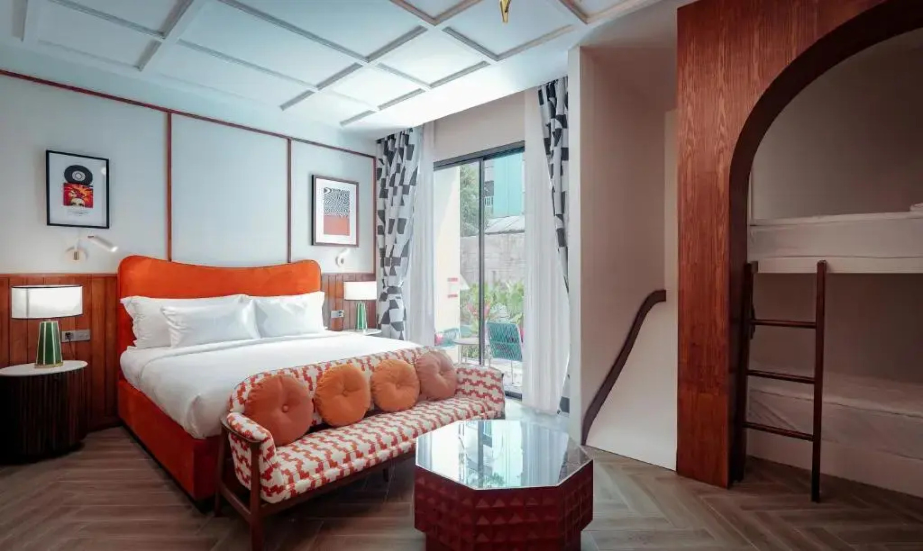 Sugar Marina POP, Kata Beach