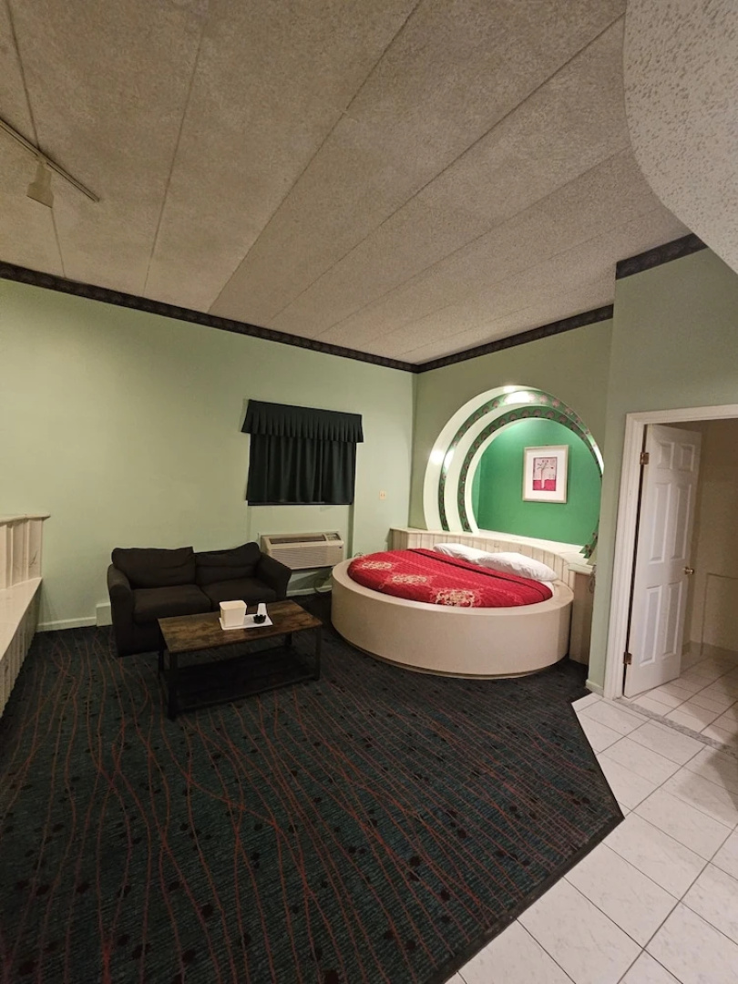 Loop Inn Motel