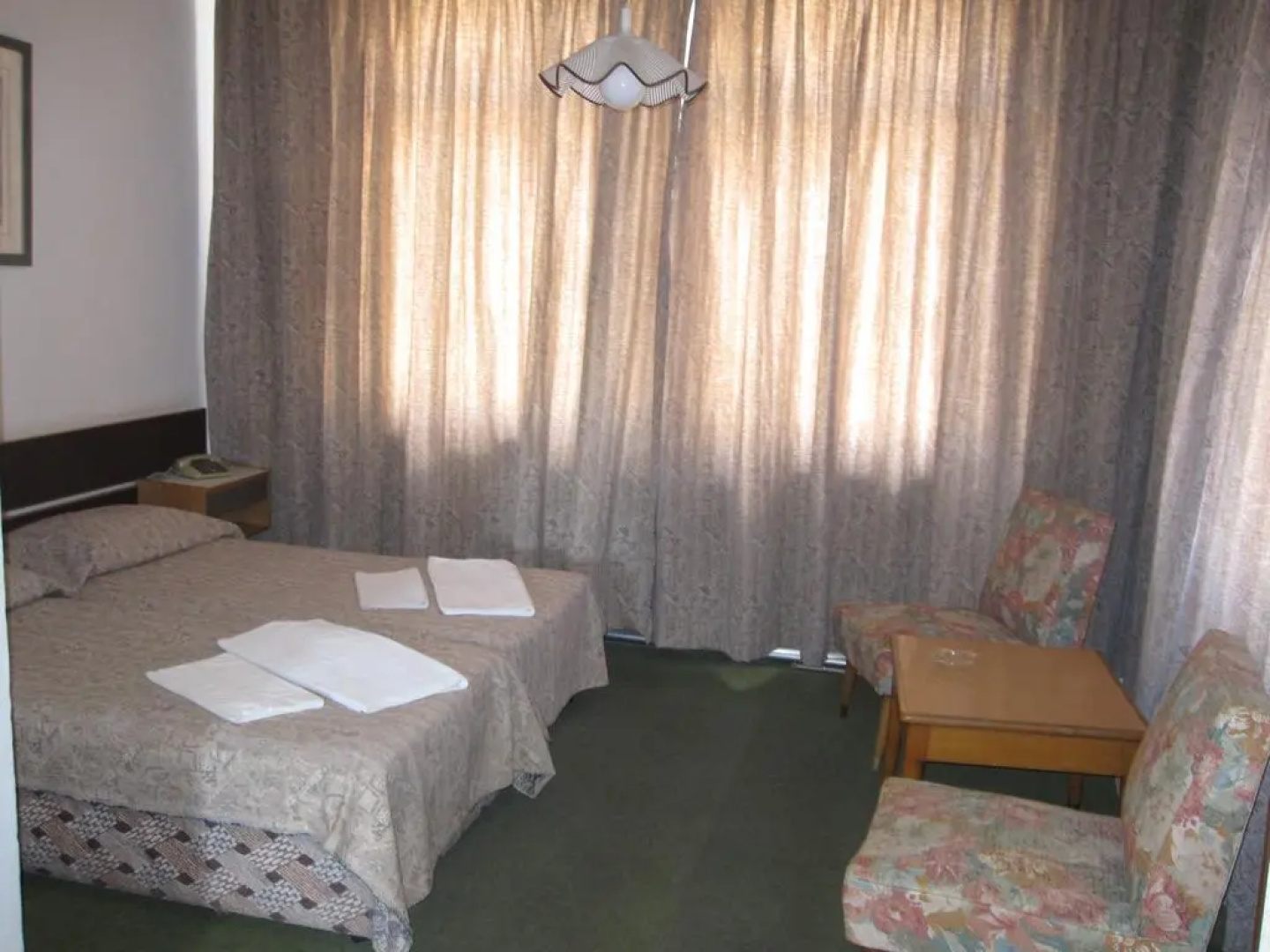 Rivoli Hotel