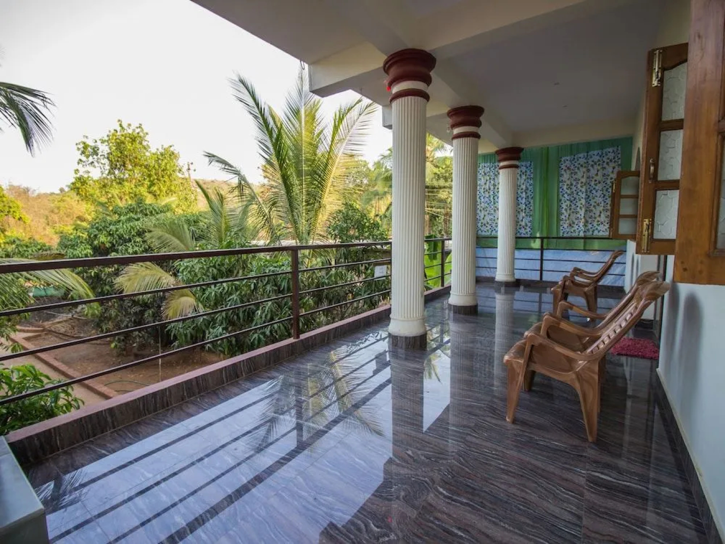 OYO 12852 Home Peaceful 2BHK Ashwem