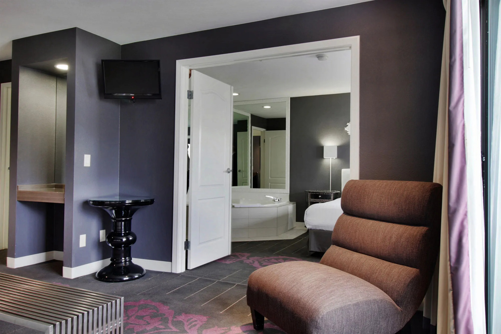 Serene, a Vegas Resort