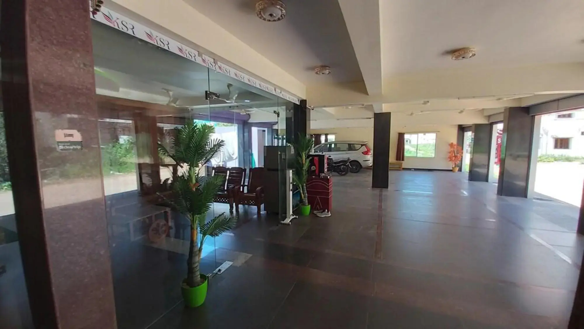 Hotel KSR Grand